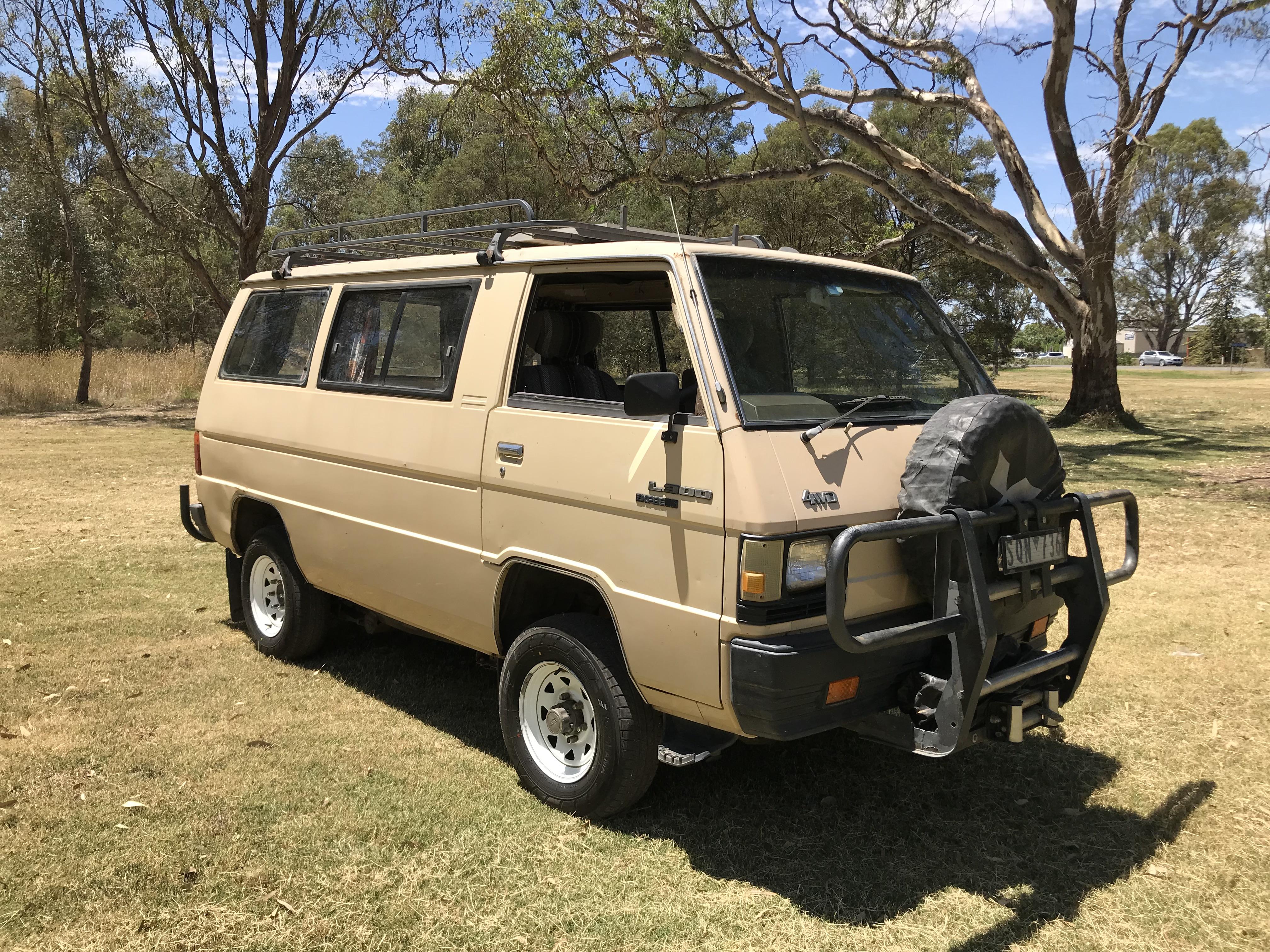 1984 Mitsubishi L300 Sd Van JFW5044373 JUST 4X4S 1984 Mitsubishi L300 Sd Van JFW5044373 JUST 4X4S